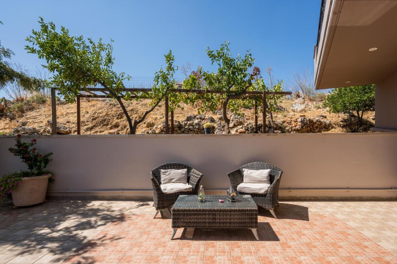 Tholos Apartments Ханя Екстериор снимка